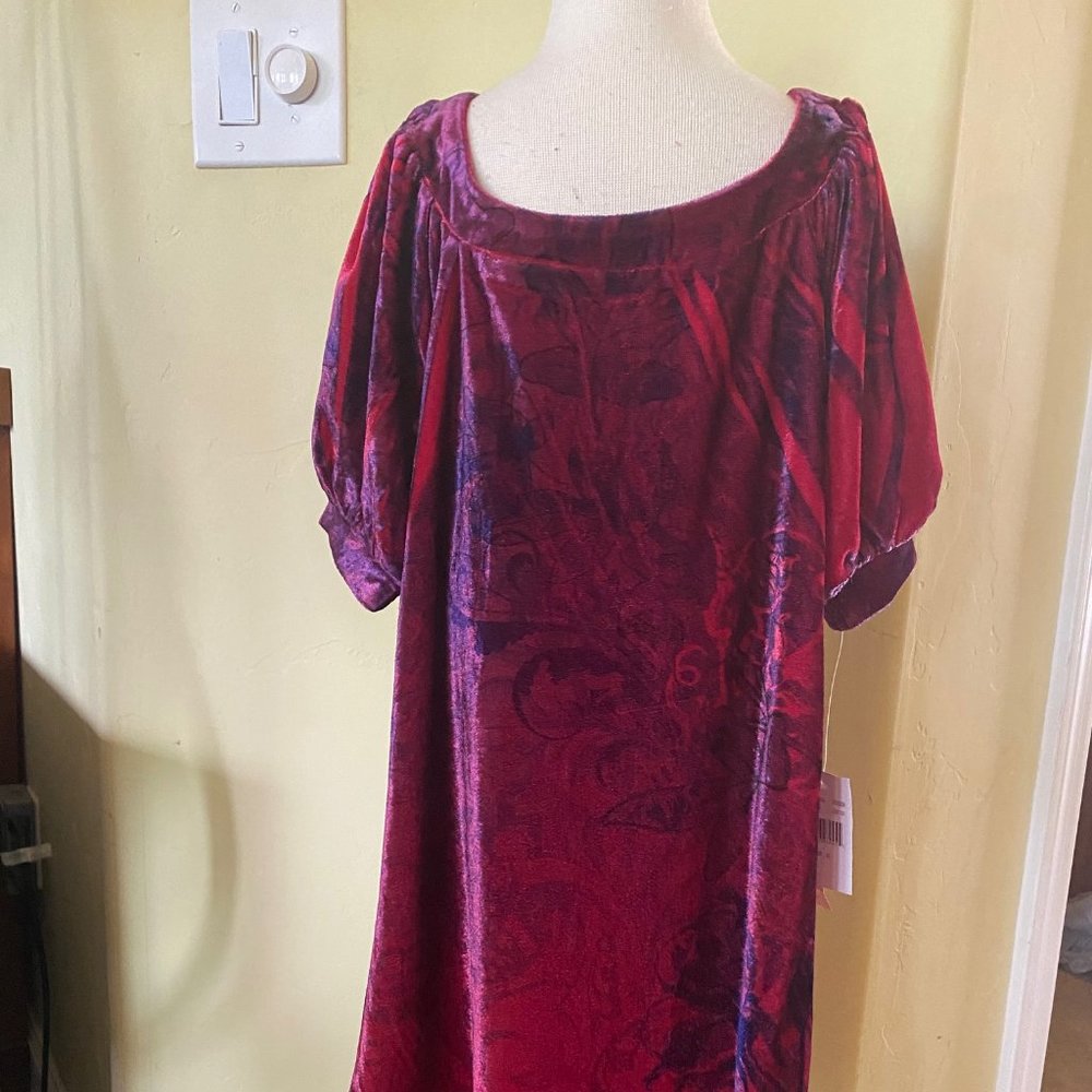 New HYPE Velvet Pinkish Dress Girls Size 10